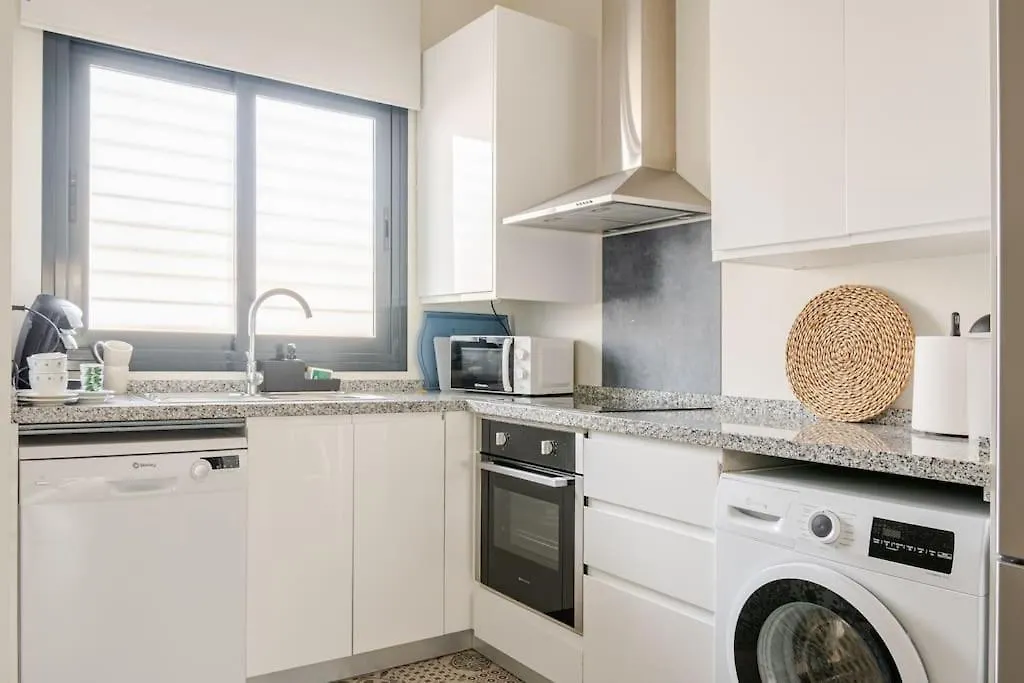 Nuevo, Disfruta Del Silencio, Familias Con Ninos, Aire Acondicionado, 2 Banos , Playa Apartment Benajarafe Spain